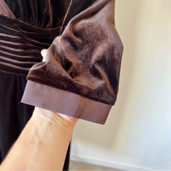 Vintage SANDRA DARREN Velvet V-Neck Fit And Flare 3/4 Sleeve Dress—SZ. 10 - Picture 5 of 12